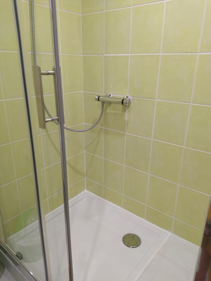 Les Mondes - Appartement Bas De Maison Ансюе-ла-Редонн Екстер'єр фото